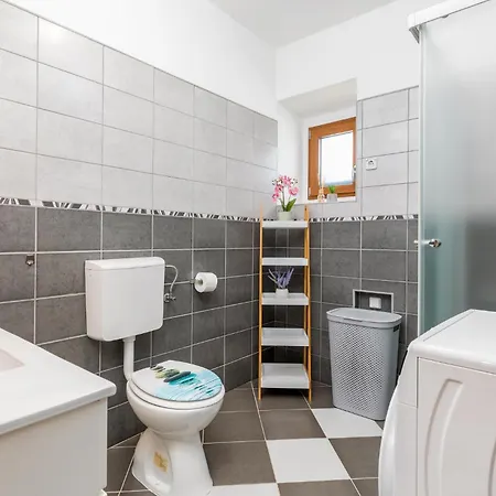 펜션 Two-bedroom In